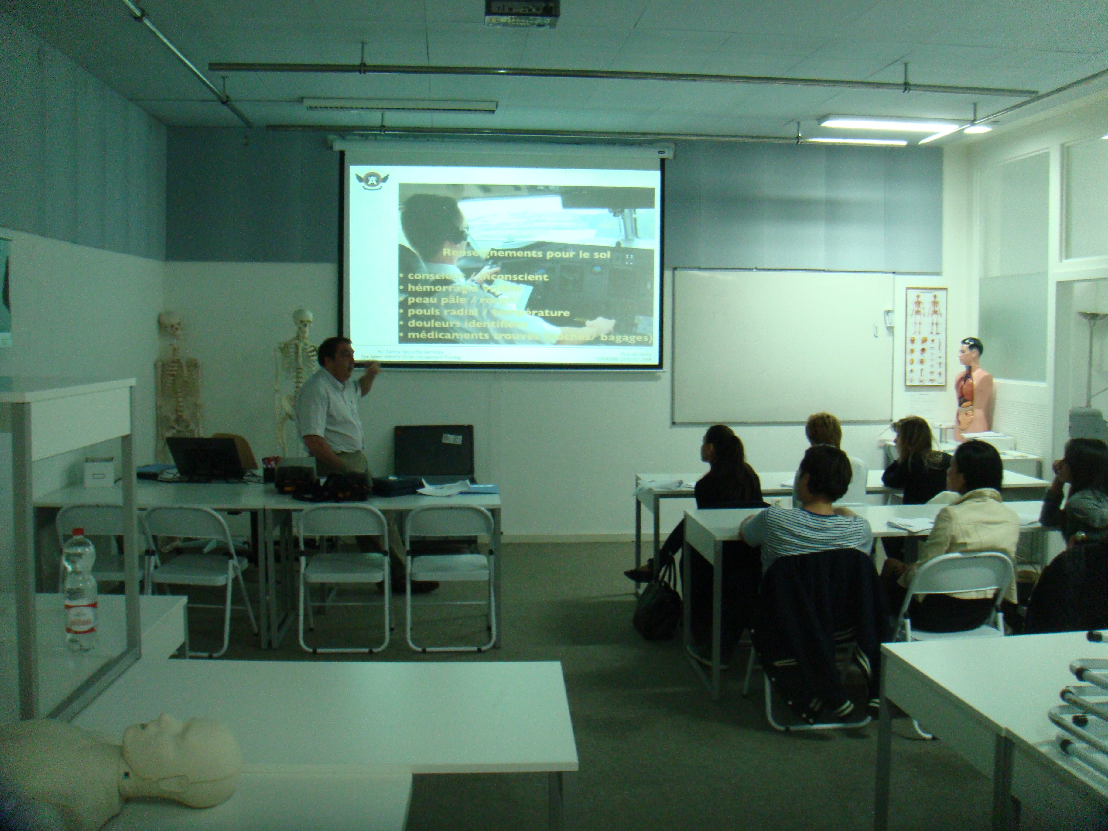 Bilder Air Safety Security Services Sàrl