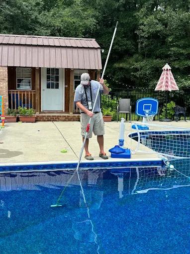 Images E & E Pool Service