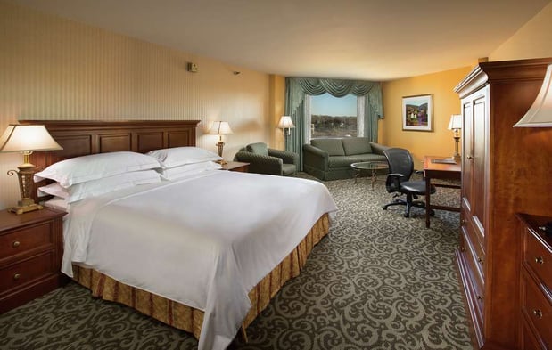 Images DoubleTree by Hilton Lisle Naperville