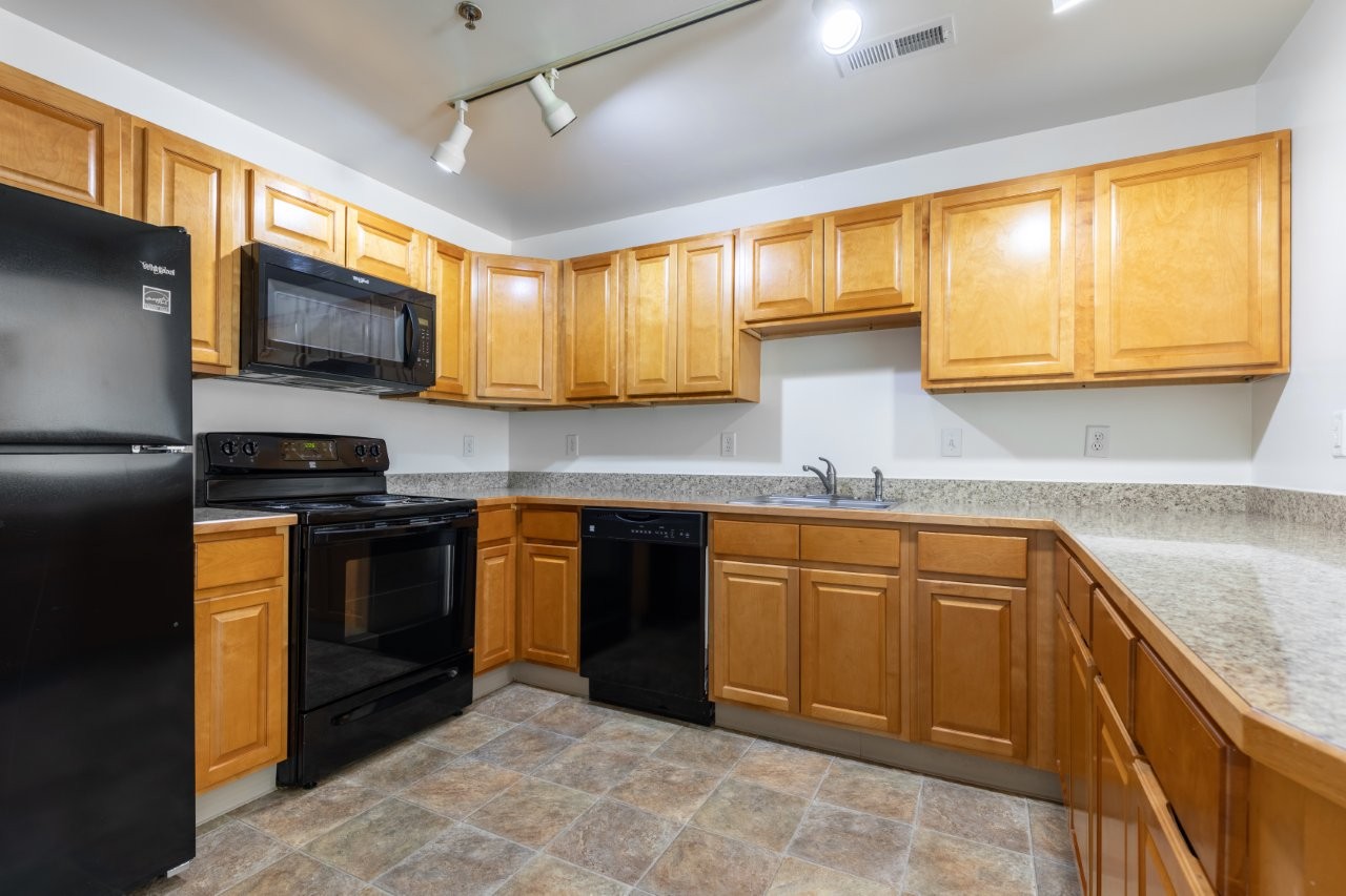 Cannon & Westover Apartment Homes Image