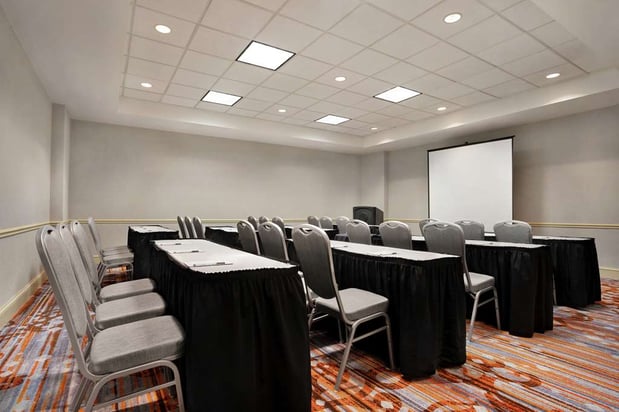 Images Hilton Garden Inn New Orleans Convention Center