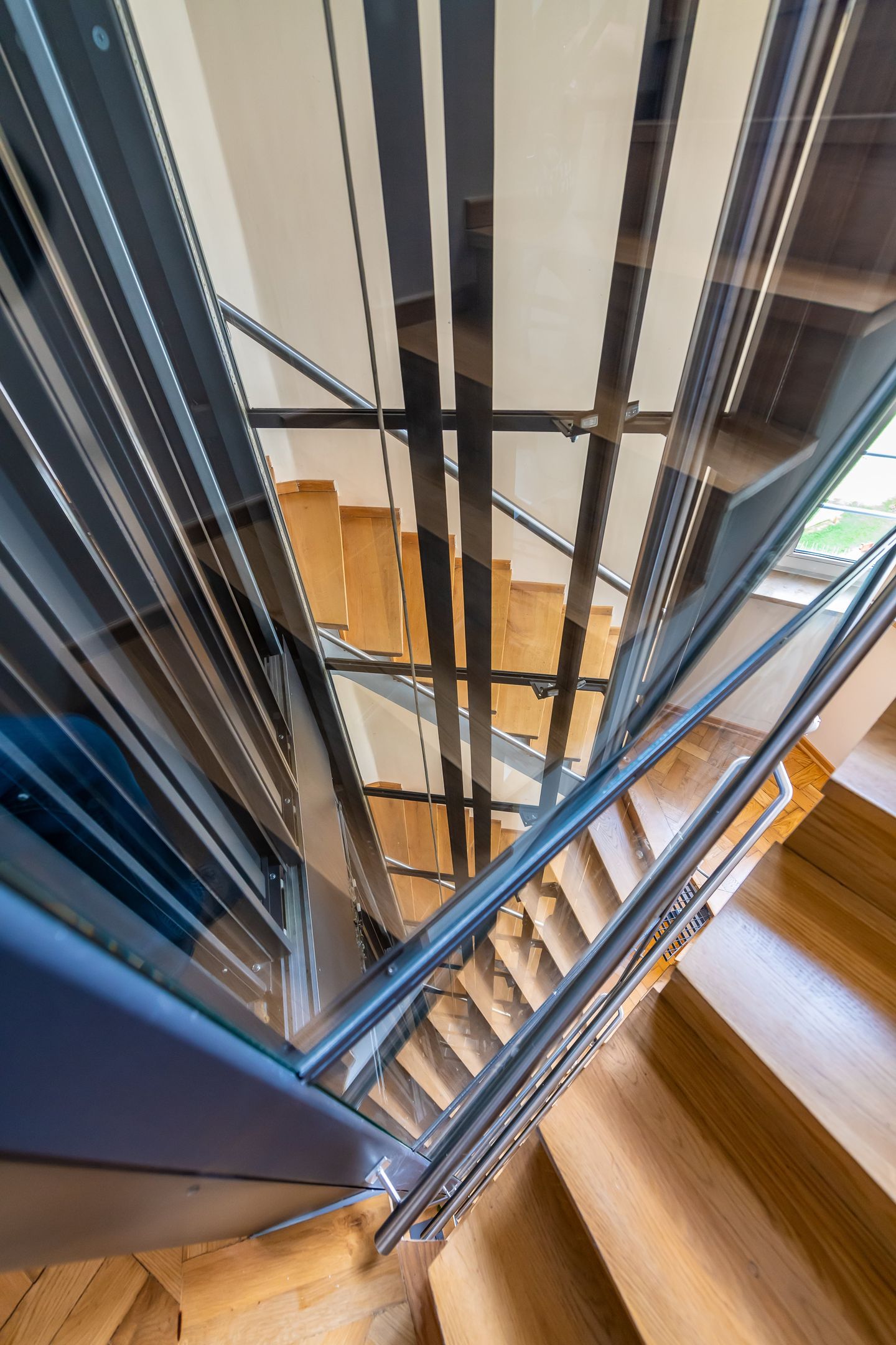 Aufzugsdienst München GmbH & AufzugsBau München GmbH, Dieselstraße 22 in Garching bei München