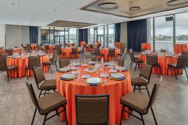 Images Holiday Inn Portland - Columbia Riverfront by IHG