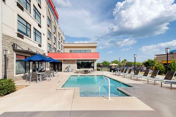 Images Best Western Plus Executive Residency Rigby's Water World Hotel