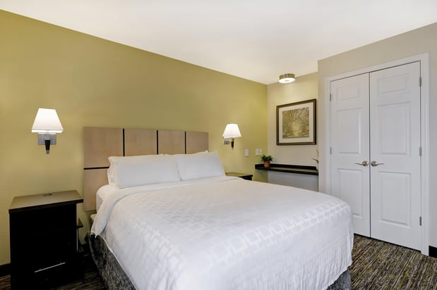 Images Candlewood Suites Indianapolis - South by IHG