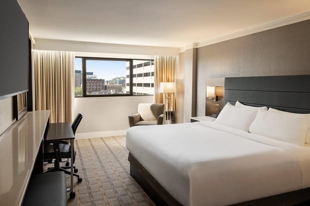 Images Crowne Plaza Knoxville Downtown University by IHG