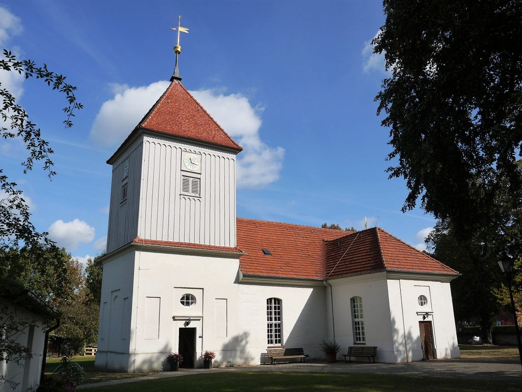 Dorfkirche Alt-Staaken - Ev. Kirchengemeinde zu Staaken, Hauptstraße 12 in Berlin