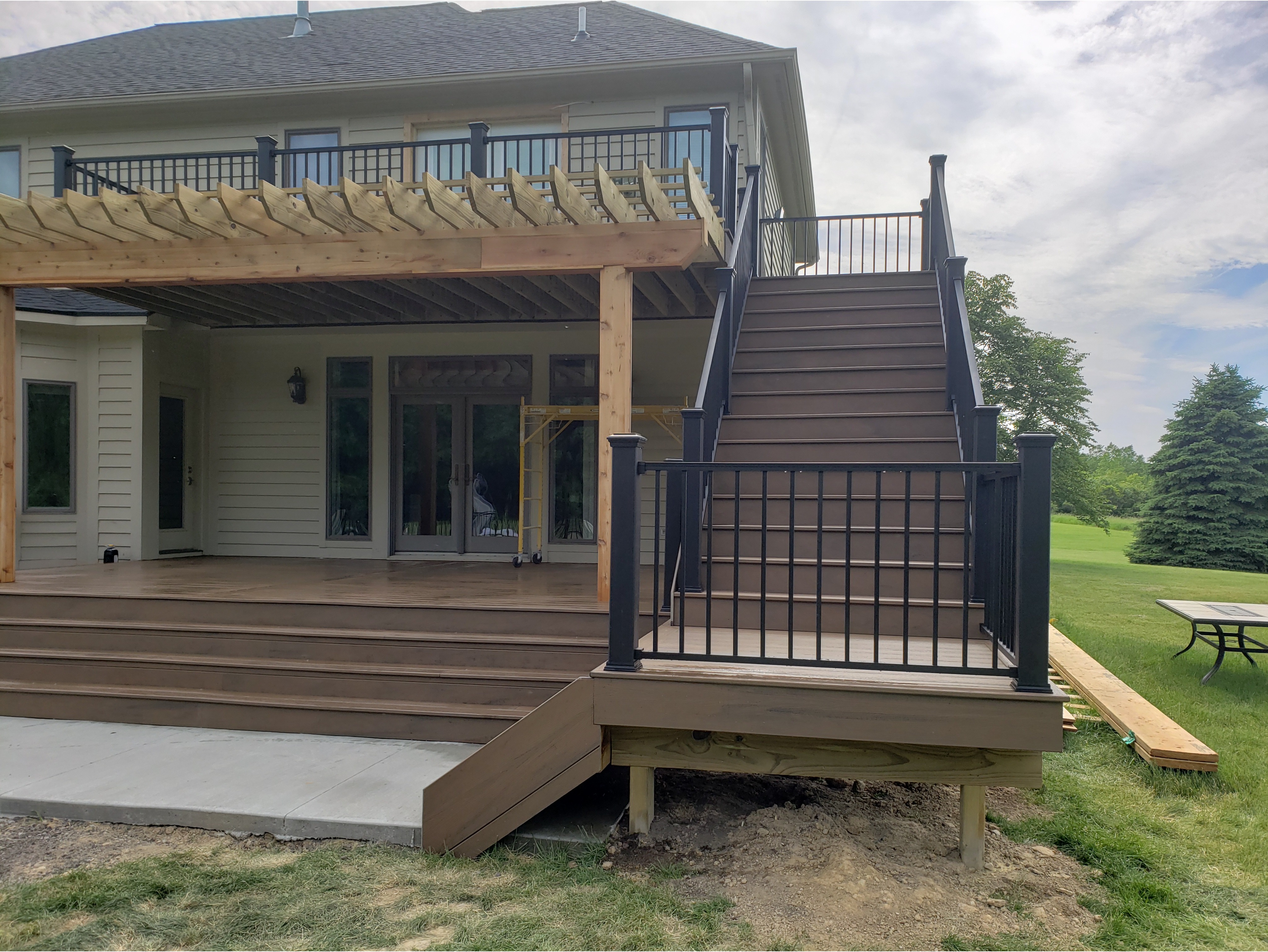 Multi Levels Composite Deck Installation