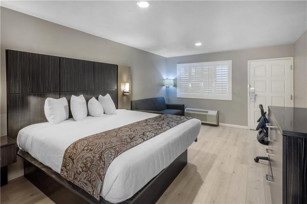Images SureStay Plus by Best Western Santa Clara Silicon Valley