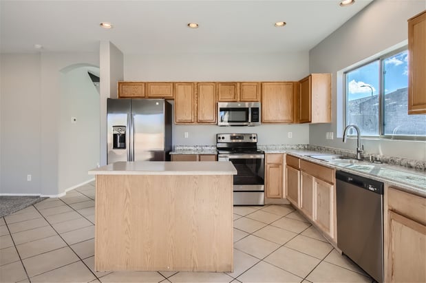 Images Great Way Real Estate | Brittney McGuire and Chad Denke