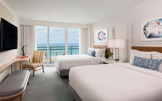 Images The Singer Oceanfront Resort, Curio Collection by Hilton
