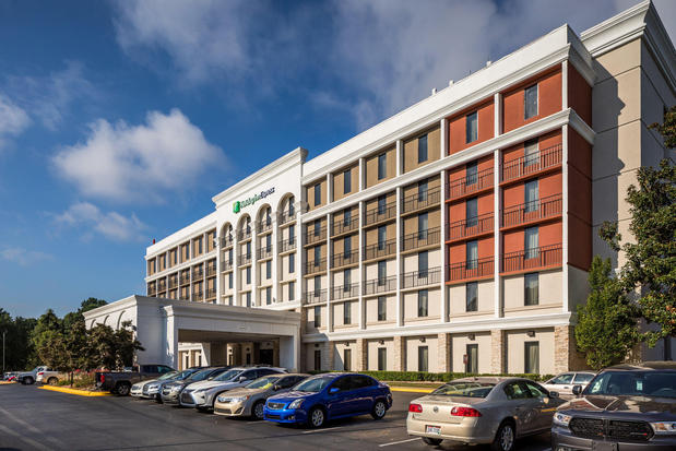 Images Holiday Inn Express Atlanta Airport-College Park by IHG