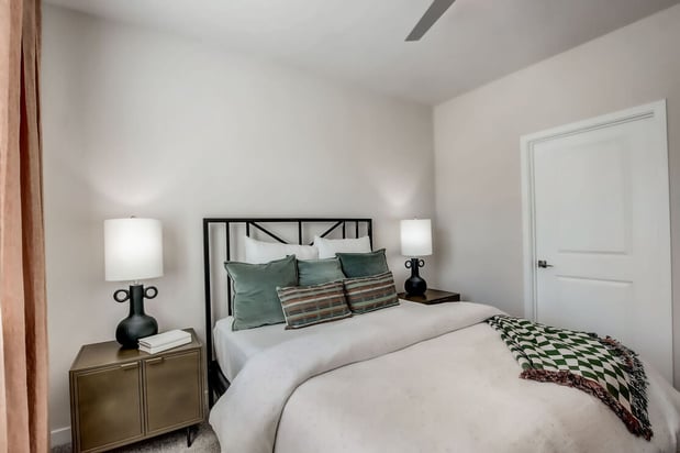 Images Ascend at Longbow Highpoint