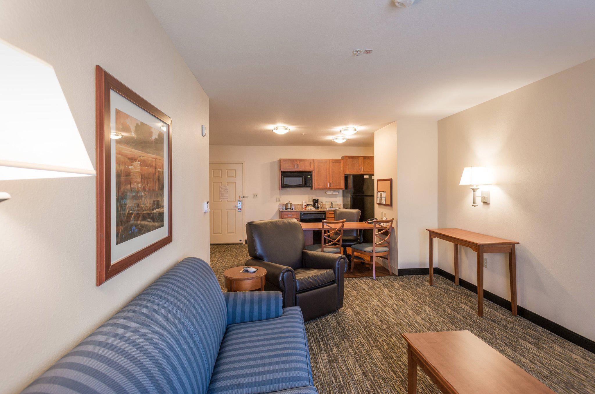 Candlewood Suites Mobile-Downtown, an IHG Hotel Mobile (251)690-7818