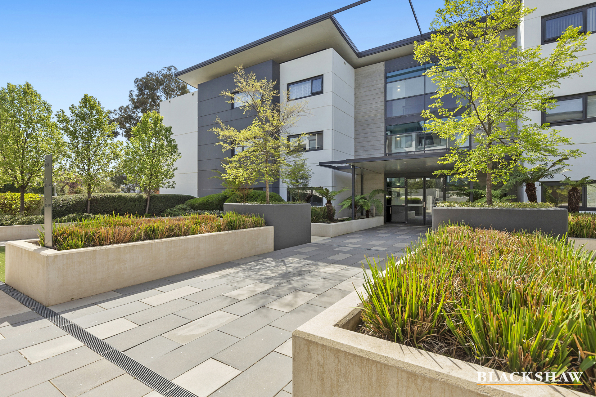 Images Blackshaw Real Estate Queanbeyan & Jerrabomberra