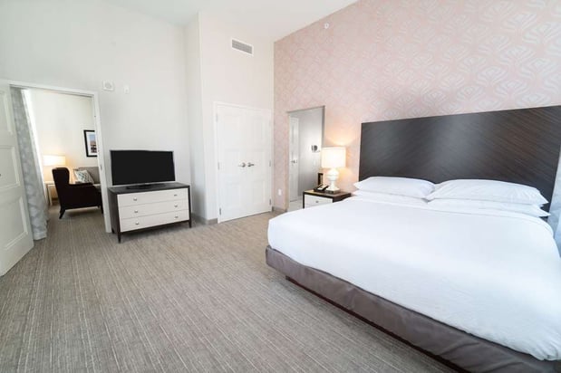 Images Embassy Suites by Hilton Louisville Downtown