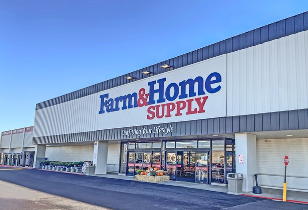 Images Springfield West Farm & Home Supply