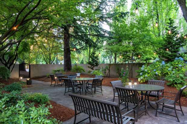 Images DoubleTree by Hilton Hotel Portland