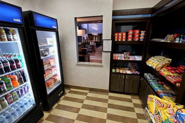 Images Hampton Inn & Suites Winnie