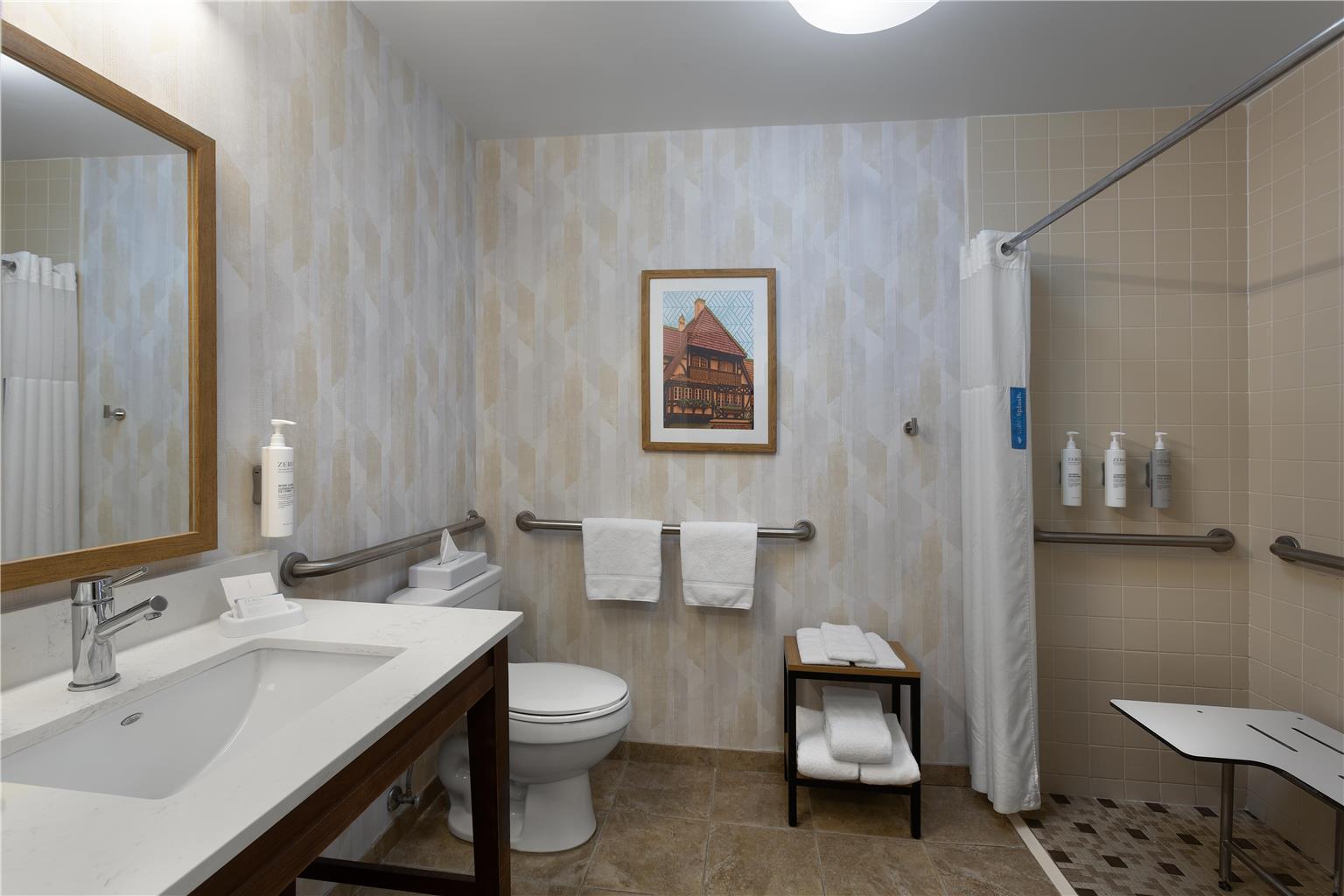 Guest room bath