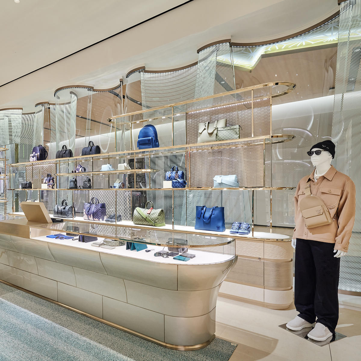 Images ルイ･ヴィトン 関西国際空港店