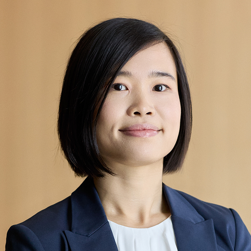 Joyce Li headshot.