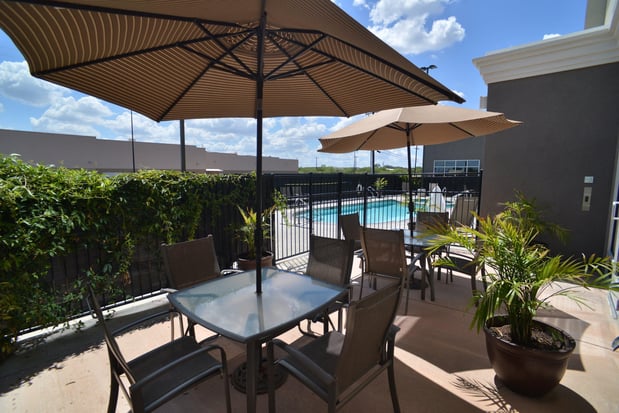 Images Holiday Inn & Suites San Antonio Northwest by IHG