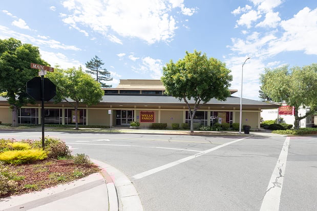 Images Wells Fargo Bank