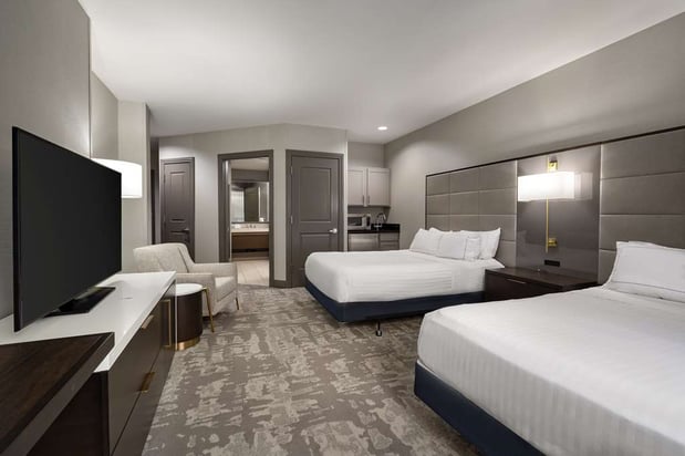 Images Hilton Promenade at Branson Landing