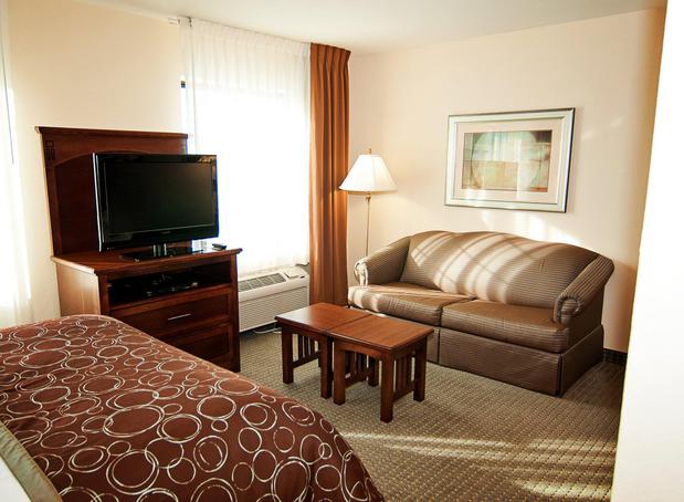 Images Staybridge Suites Wichita by IHG