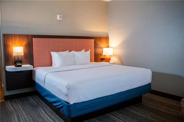 Images Hampton Inn Gonzales