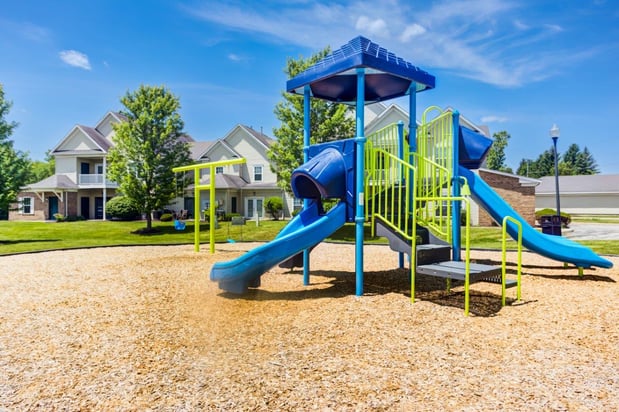 Images Avalon at Northbrook Apartments & Townhomes