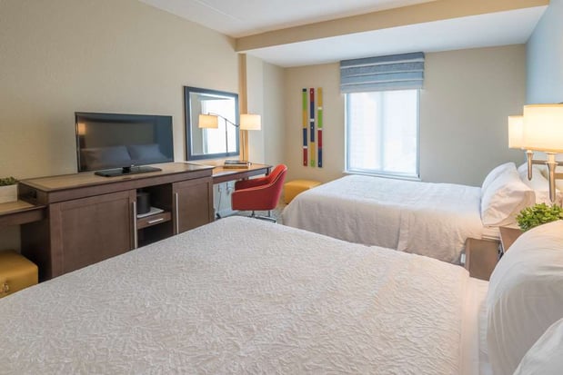 Images Hampton Inn & Suites Tulsa Downtown