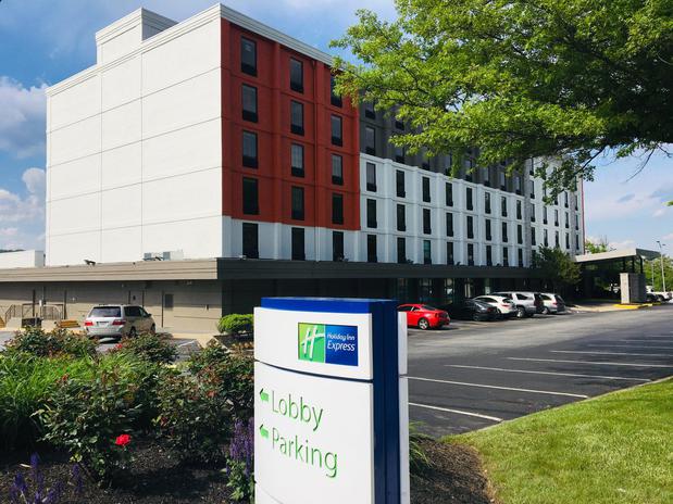 Images Holiday Inn Express Towson Baltimore N by IHG