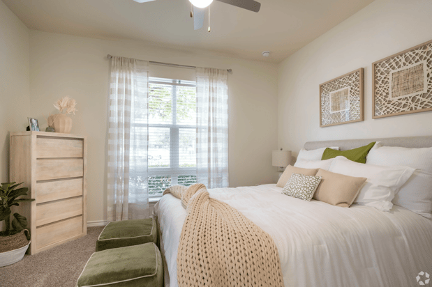 Images Highline Apartments