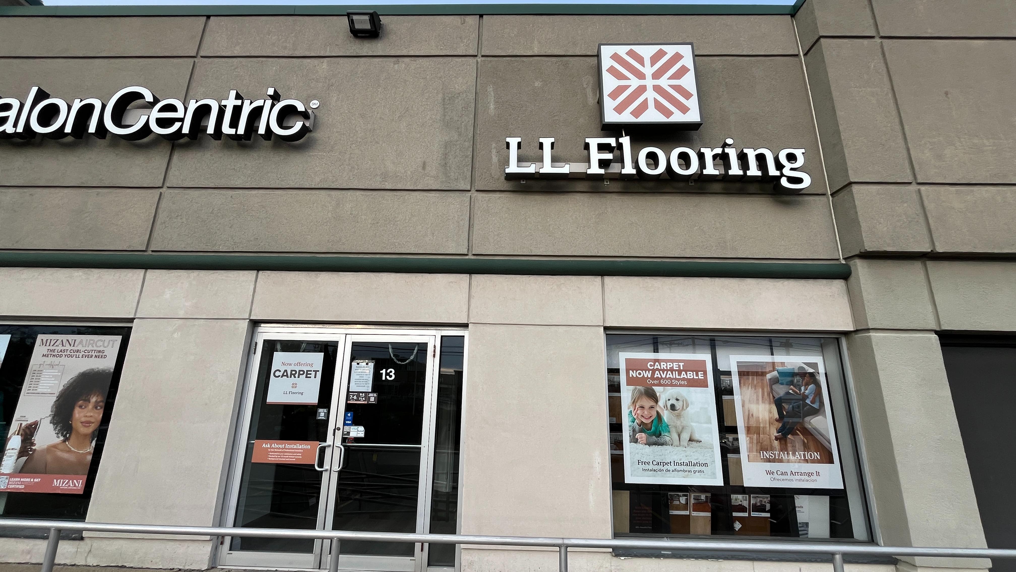LL Flooring #1056 Woburn | 345 Washington Street | Storefront