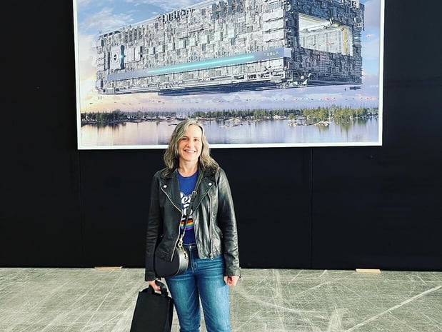 Images Ashley Jackson - Mueller Residential Group at Realty Austin | Compass, Principal REALTOR