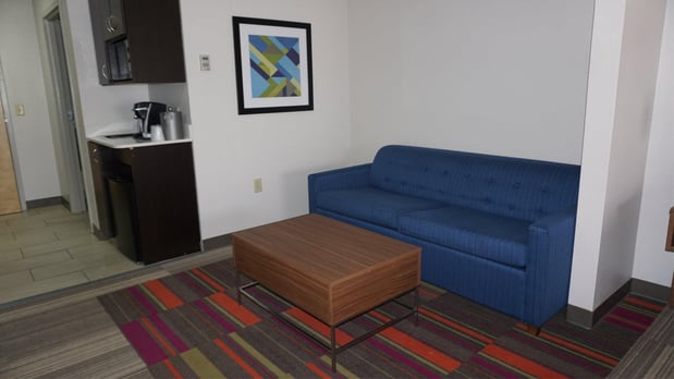 Images Holiday Inn Express & Suites Greensboro-East by IHG