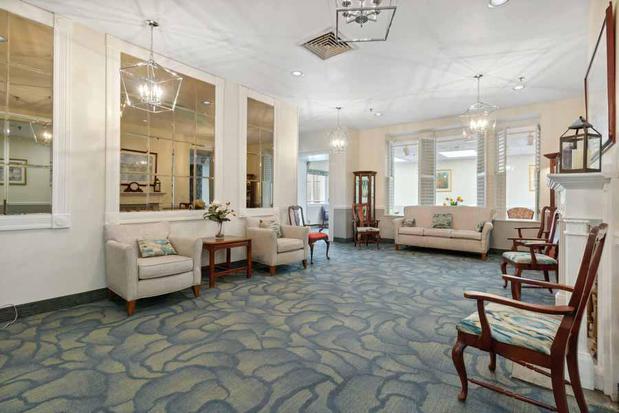 Images The Devon Senior Living