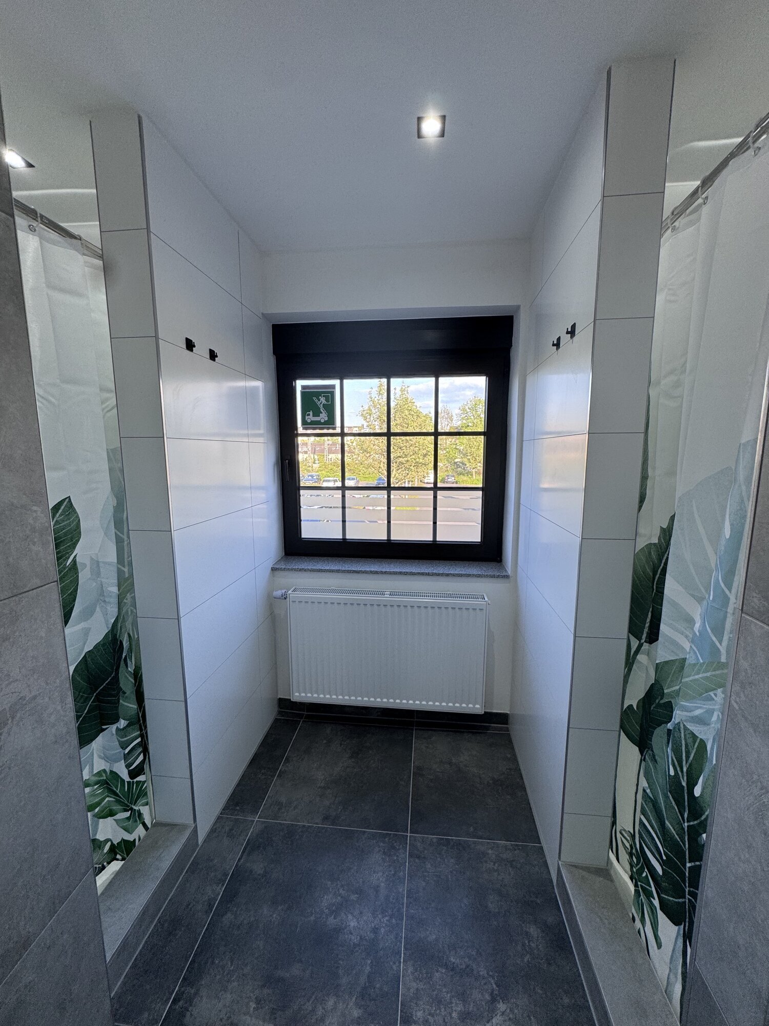 HK ROOMS UG (haftungsbeschränkt), Merkatorstraße 5 in Grevenbroich