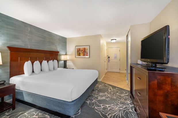 Images Best Western Plus Carpinteria Inn