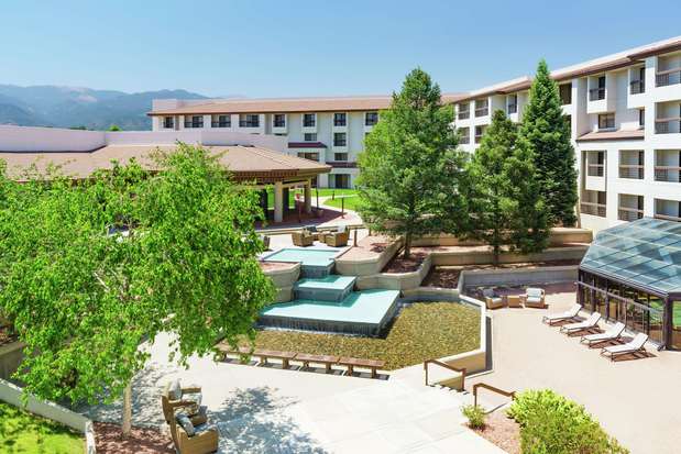 Images DoubleTree by Hilton Hotel Colorado Springs