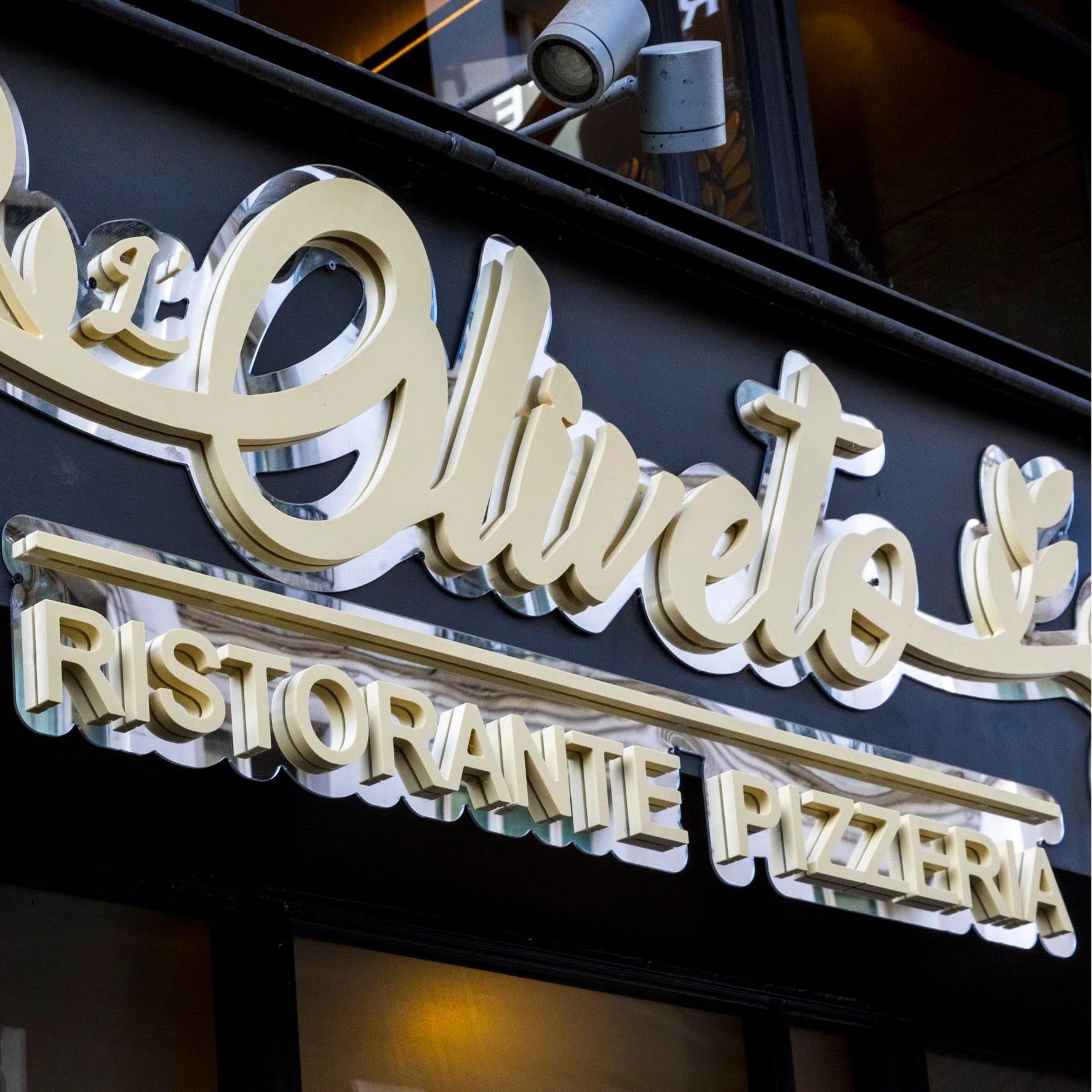 L'Oliveto Paris