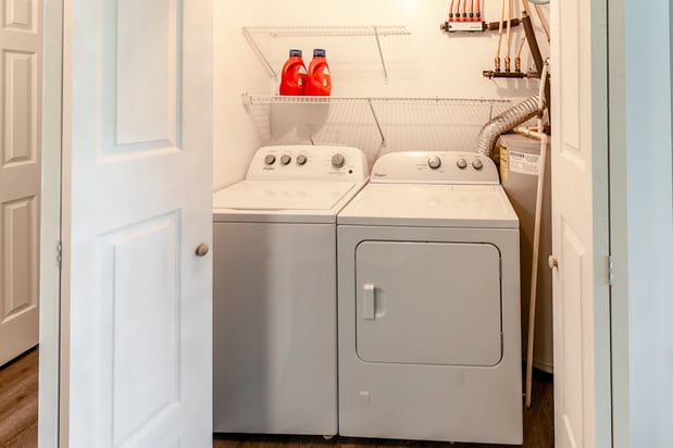 Images Creekside at Meadowbrook Apartments