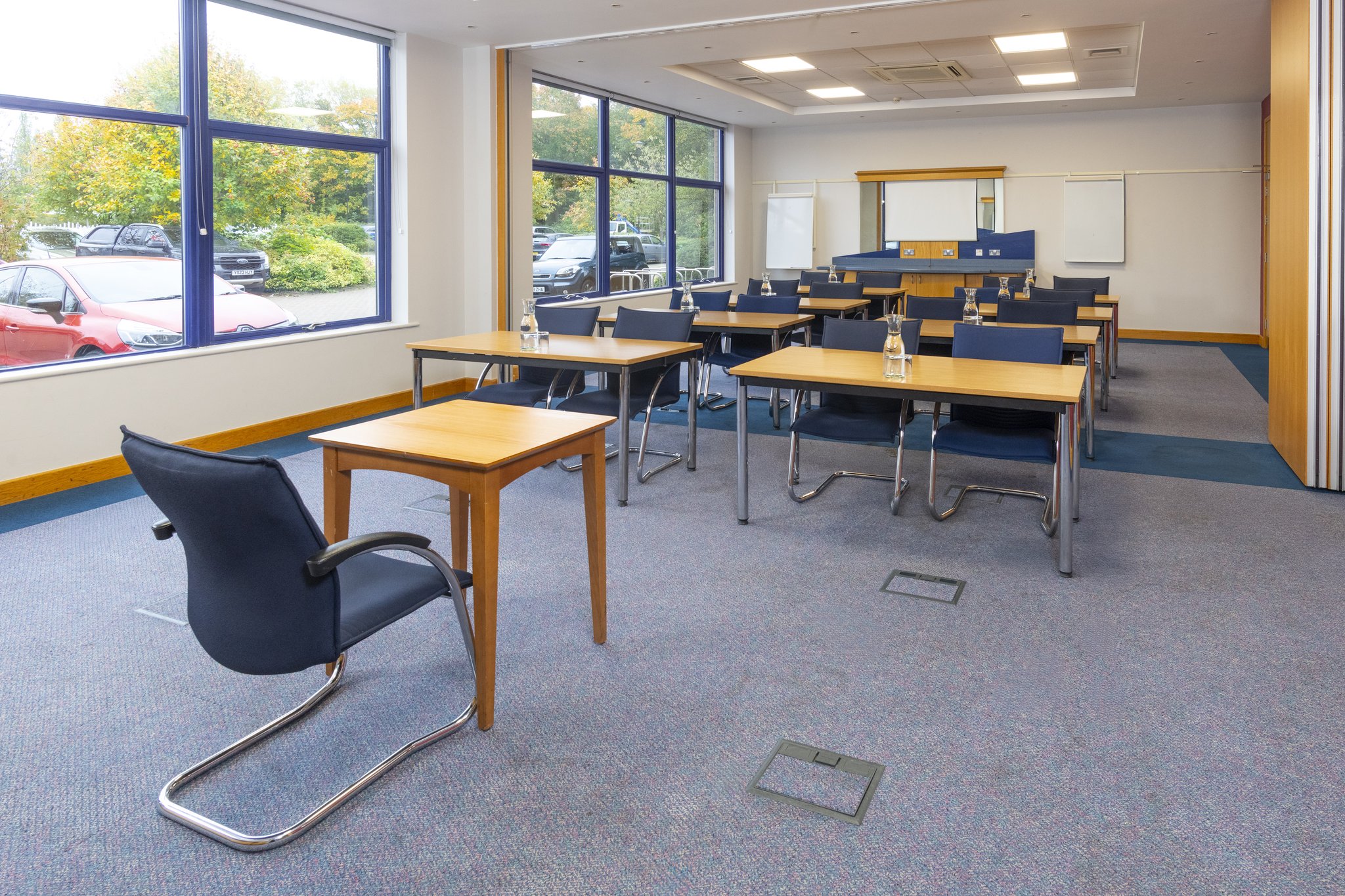 Images Holiday Inn Express Milton Keynes by IHG