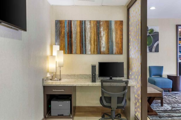 Images Best Western Plus Lake Worth Inn & Suites