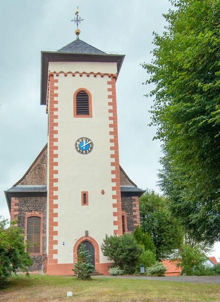 Bild 1 Ev. Bonifatiuskirche Mittelbuchen in Hanau
