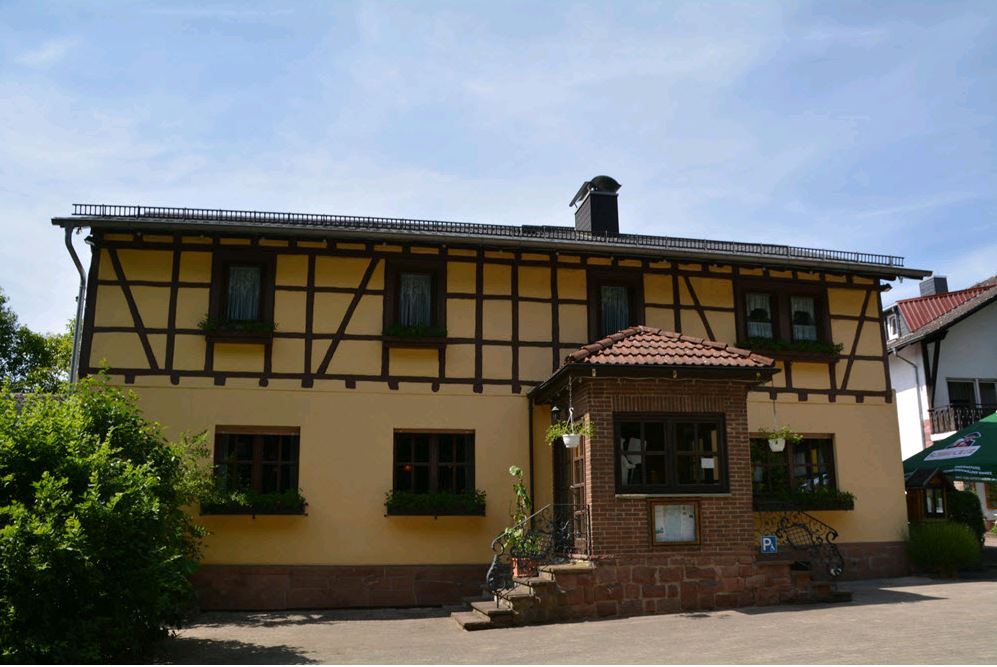 Habermannskreuz Wald Pension, Habermannskreuz 1 / An der B47 in Erbach
