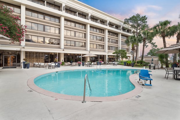 Images Crowne Plaza Executive Center Baton Rouge by IHG