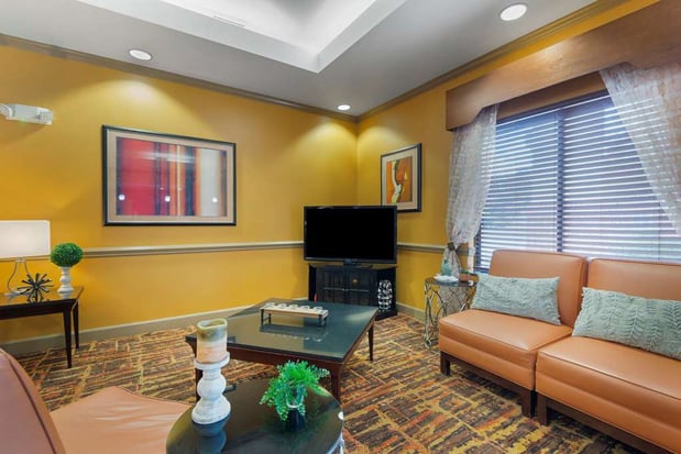 Images Best Western Plus Suites-Greenville